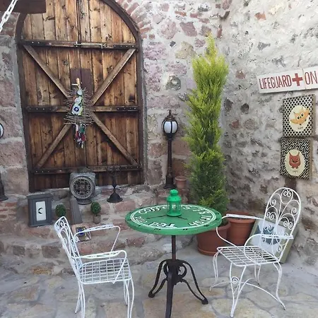 Yeni Carohori Butik * Ayvalı